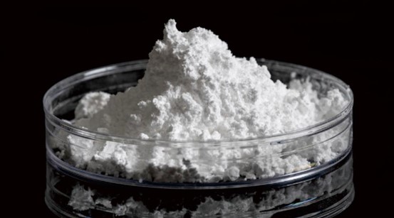 青海盐湖工业级碳酸锂拍卖 最终成交价逾24万元/吨
